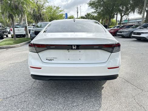 Used 2025 Honda Accord LX image 5