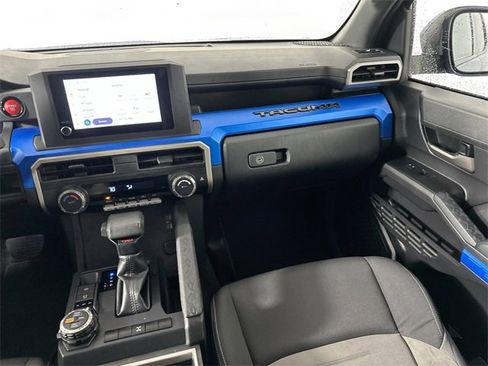 Used 2024 Toyota Tacoma TRD Off-Road image 22
