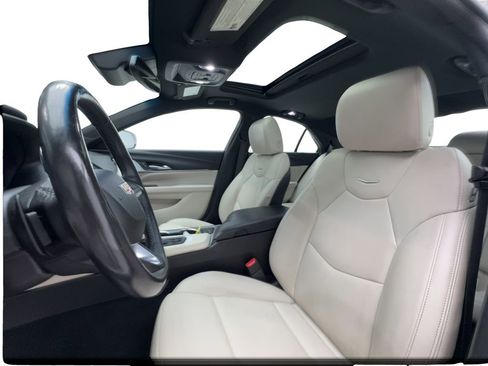 Used 2021 Cadillac CT4 Premium Luxury RWD image 19