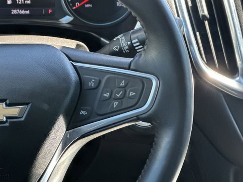 Used 2022 Chevrolet Equinox LT FWD image 21