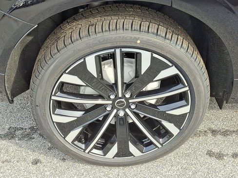 New 2026 Volvo XC60 B5 Ultra w/ Protection Package Premier image 5