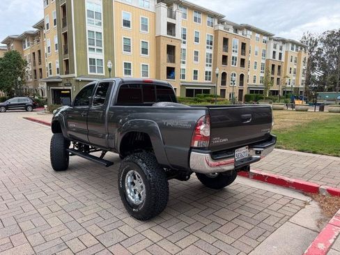 Used 2013 Toyota Tacoma PreRunner w/ TRD Off-Road Pkg RWD image 6
