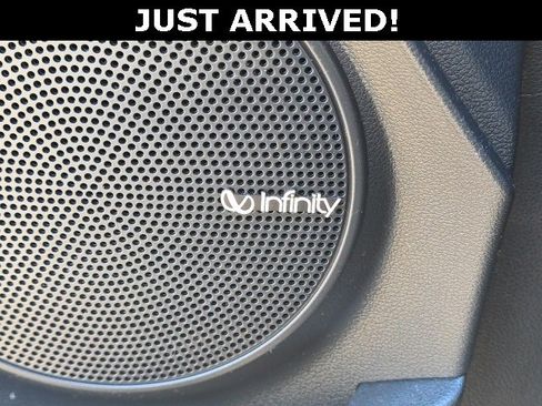 Used 2020 Hyundai Kona Limited image 12