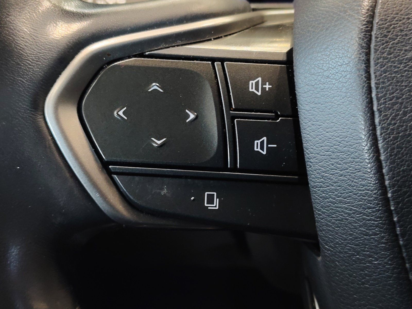 Used 2023 Lexus RX 350 FWD w/ Cold Area Package image 17