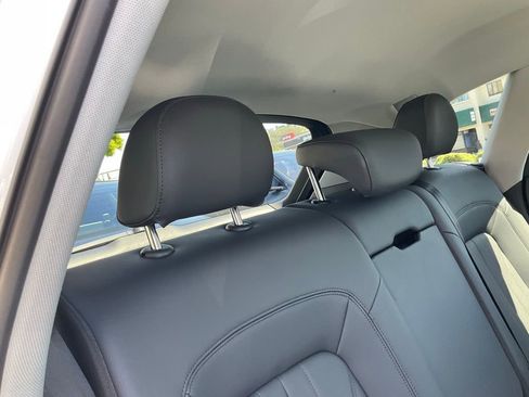 Used 2020 Audi Q5 e Premium w/ Convenience Package image 53