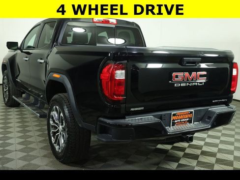 Used 2023 GMC Canyon Denali image 14