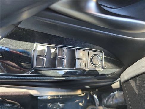 Used 2017 Lexus LX 570 4WD w/ Luxury Package image 27