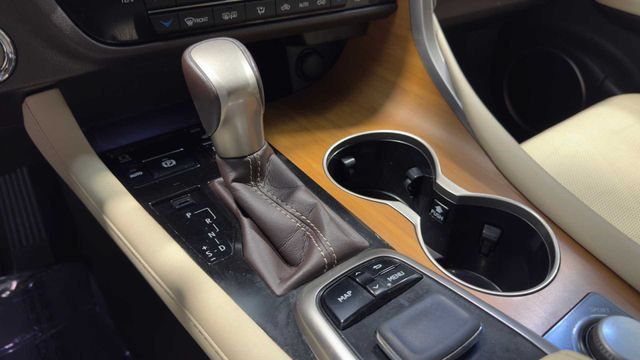 Used 2017 Lexus RX 350 FWD w/ Premium Package image 28