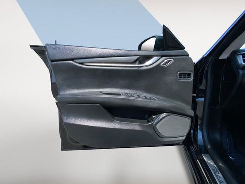 Used 2015 Maserati Ghibli image 16