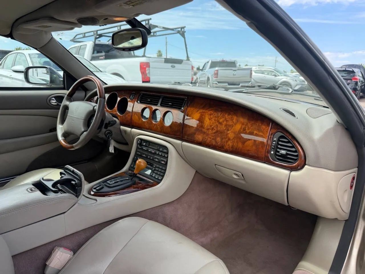 Used 2002 Jaguar XK8 Convertible RWD image 22