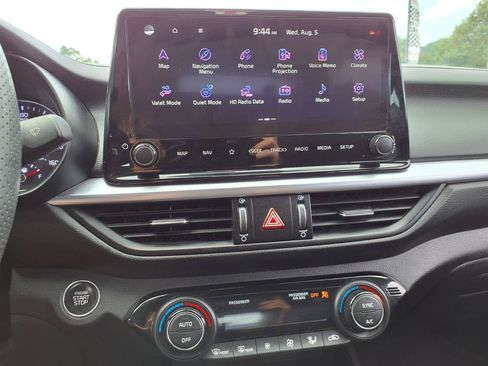 Used 2023 Kia Forte GT-Line w/ GT-Line Technology Package FWD image 11