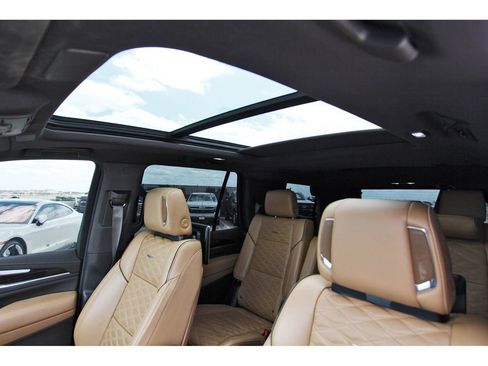 Certified 2024 Cadillac Escalade Sport w/ Touring Package AWD/4WD image 30