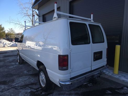 Used 2009 Ford E-250 and Econoline 250 image 3