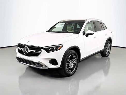 New 2026 Mercedes-Benz GLC 300 4MATIC image 3