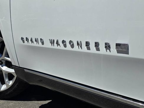 Used 2022 Jeep Grand Wagoneer Series I AWD/4WD image 12