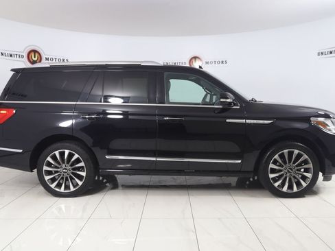 Used 2020 Lincoln Navigator Reserve AWD/4WD image 2