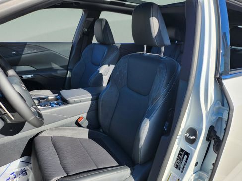 New 2026 Lexus RX 450h AWD image 12