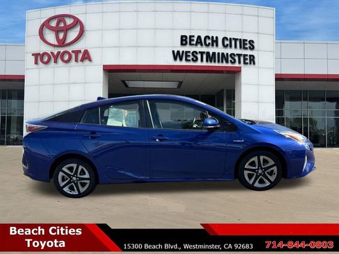 Used 2016 Toyota Prius Three Touring w/ Preferred Accessory Package image 13
