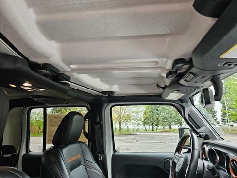 Used 2022 Jeep Gladiator Mojave w/ LED Lighting Group AWD/4WD image 13