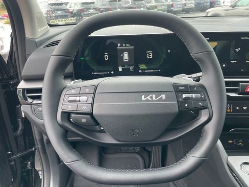 New 2026 Kia Sportage LX image 11