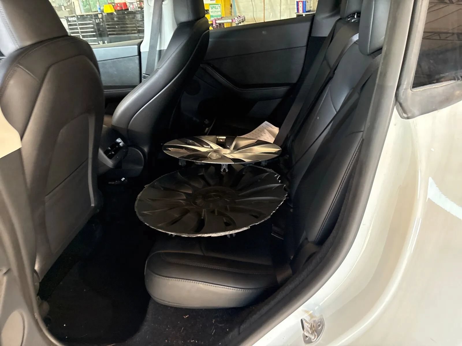 Used 2023 Tesla Model Y Long Range AWD/4WD image 5