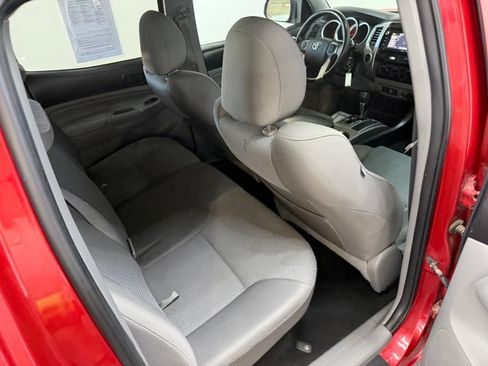Used 2014 Toyota Tacoma 4x4 Double Cab w/ TRD Sport Package image 36