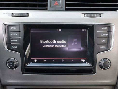 Used 2015 Volkswagen Golf TDI S FWD image 35