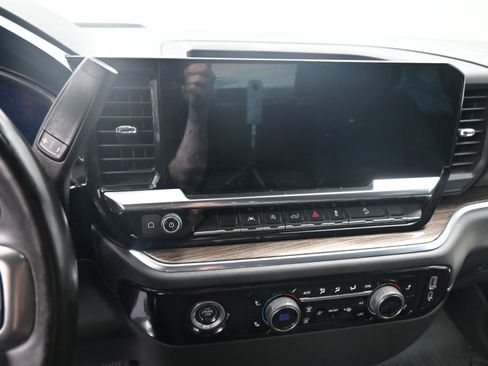 Used 2023 Chevrolet Silverado 1500 LT Trail Boss w/ Protection Package image 15