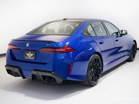 Used 2025 BMW M5 w/ Carbon Package AWD/4WD image 6