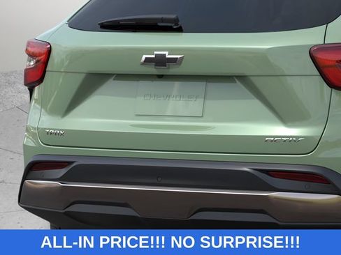 New 2026 Chevrolet Trax ACTIV w/ Sunroof Package FWD image 14