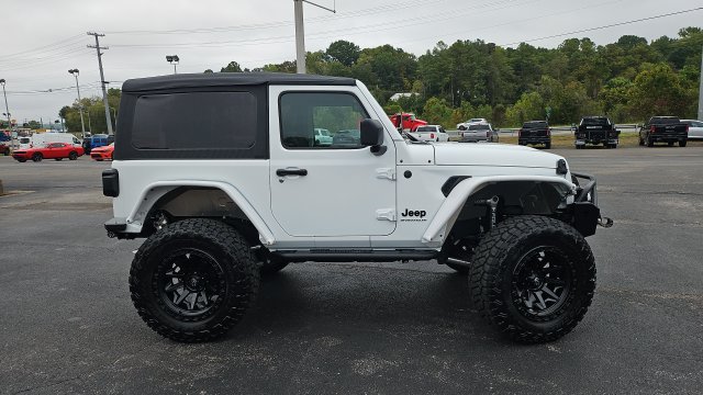 Used 2025 Jeep Wrangler Sport AWD/4WD image 2