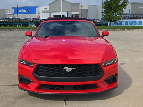 Used 2025 Ford Mustang Premium RWD image 9