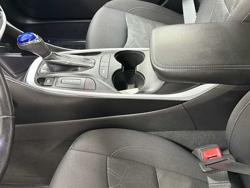 Used 2018 Chevrolet Volt LT w/ Comfort Package FWD image 23
