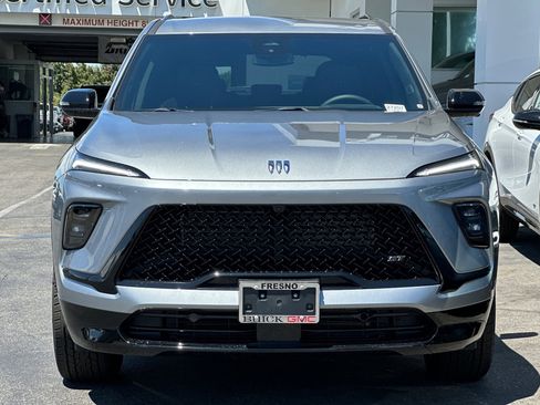 New 2025 Buick Enclave Sport Touring image 3