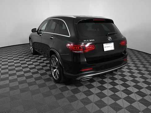 Used 2022 Mercedes-Benz GLC 300 4MATIC image 4