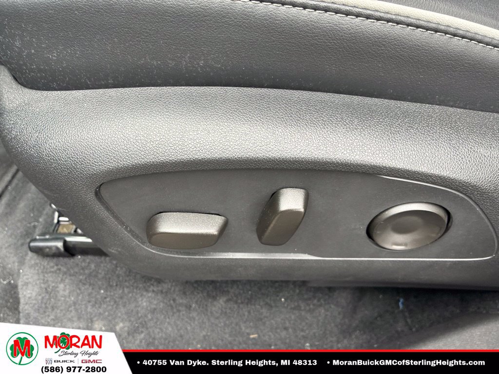 Certified 2025 Buick Enclave Sport Touring FWD image 14