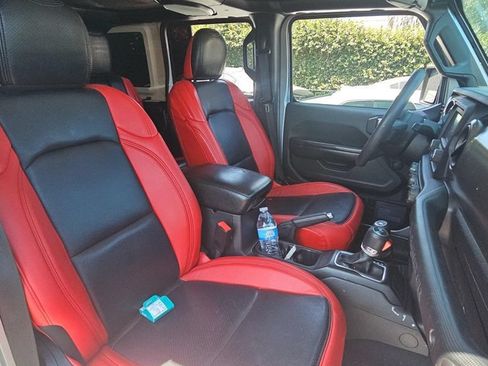 Used 2018 Jeep Wrangler Unlimited Sport AWD/4WD image 8