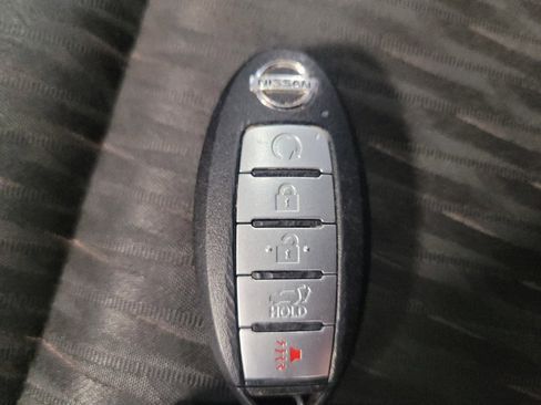 Used 2019 Nissan Rogue SV AWD/4WD image 32