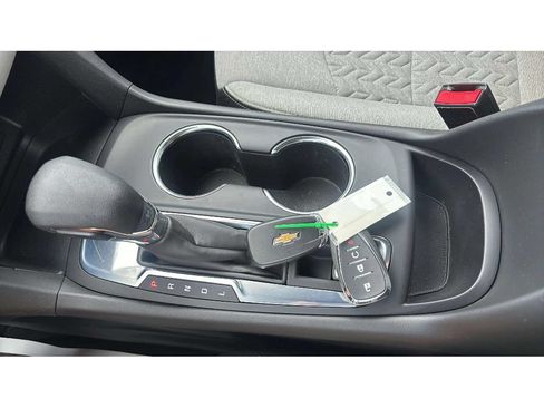 Used 2023 Chevrolet Equinox LS w/ LS Convenience Package FWD image 18
