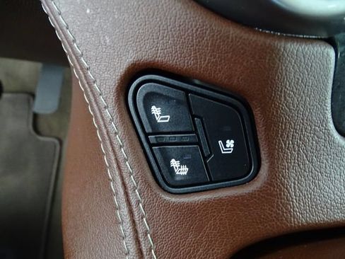 Used 2019 Chevrolet Tahoe Premier AWD/4WD image 14