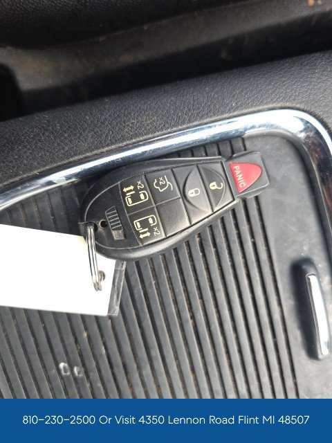 Used 2016 Chrysler Town & Country S w/ Driver Convenience Group FWD image 32