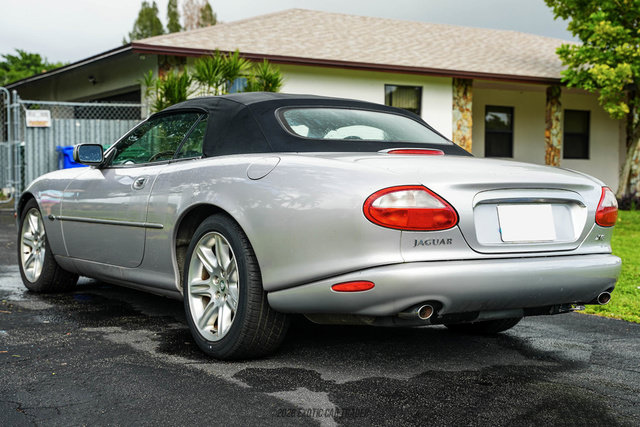 Used 2000 Jaguar XK8 Convertible RWD image 15