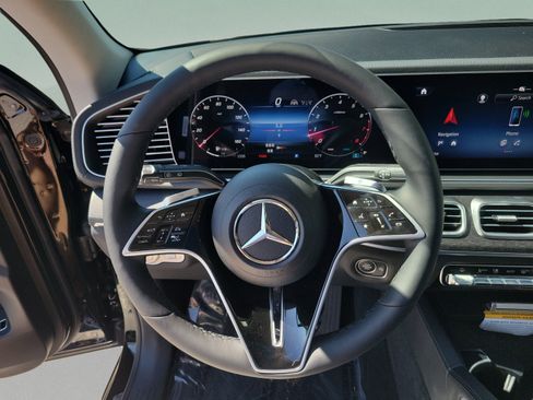 Certified 2026 Mercedes-Benz GLS 450 4MATIC image 23