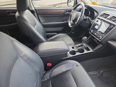 Used 2019 Subaru Outback 3.6R Limited w/ Popular Package #2 image 11