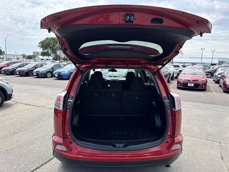 Used 2017 Toyota RAV4 LE w/ All Weather Liner Package FWD image 21