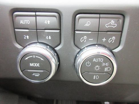 New 2026 GMC Sierra 1500 AT4 w/ AT4 Premium Package image 19