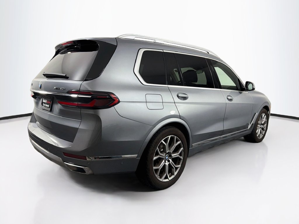 Used 2025 BMW X7 xDrive40i AWD/4WD image 7