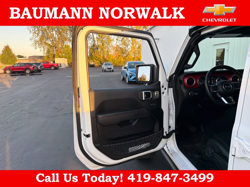 Used 2022 Jeep Gladiator Rubicon w/ Cold Weather Group AWD/4WD image 25