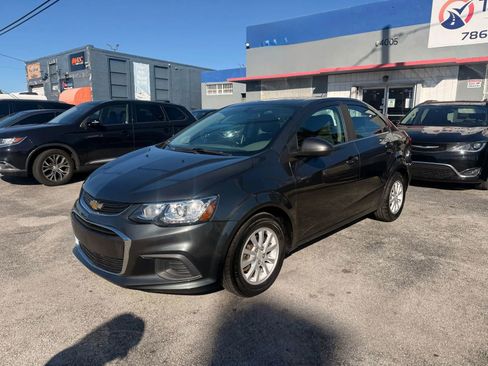 Used 2017 Chevrolet Sonic LT image 1