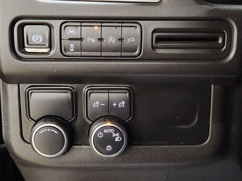 Used 2021 Chevrolet Tahoe Premier image 41